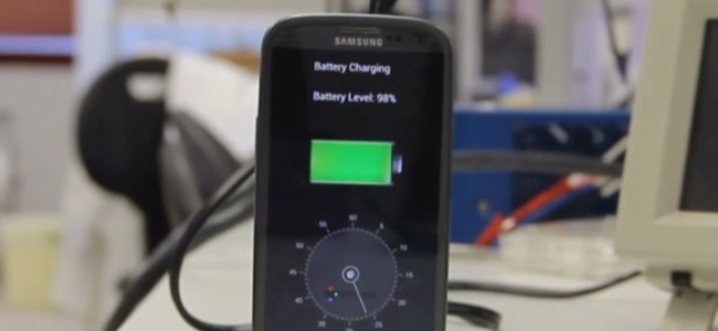This Smartphone Can Recharge in Under 2 Minutes (How Is This Real Life)