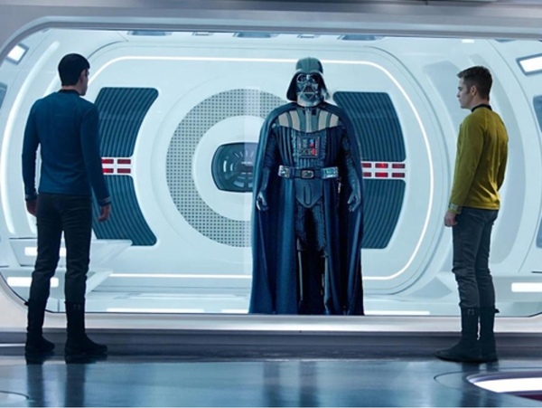 It's Star Wars vs Star Trek in This Epic Fan Trailer