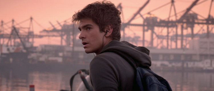 andrew-garfield-as-peter-parker-in-the-amazing